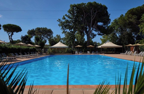 Capalbio House | Lovely apartment in villa for 5 guests with WIFI, A/C, pool, TV and terrace