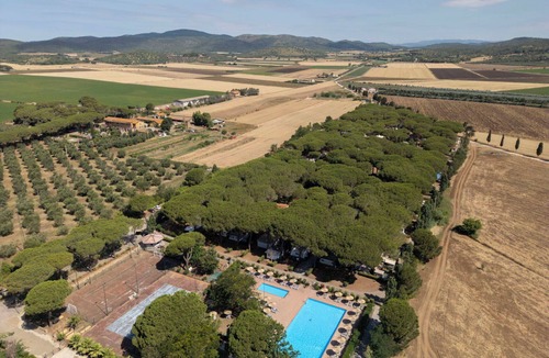 Capalbio House | Lovely apartment in villa for 5 guests with WIFI, A/C, pool, TV and terrace