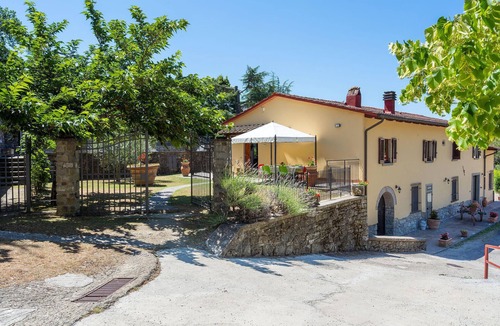 Dicomano House | Lovely home in Dicomano FI with private swimming pool, can be inside or outside