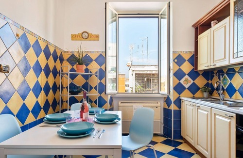 San Lorenzo Apartment | Luce San Lorenzo, Cheerful 2 Br Apartment By Halldis