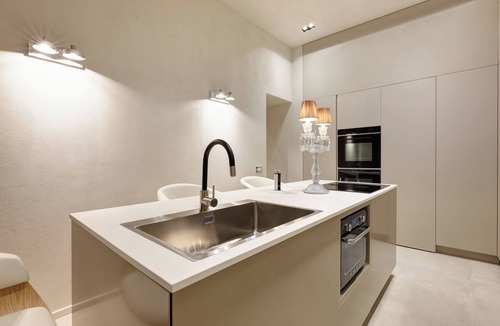 Rione VII Regola Apartment | Luxurious 3 Bedroom Apartment near Pantheon