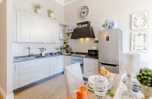 Lucca Historical Center Apartment | Luxury 3 bedrooms Apartment Amazing Views over the Amphiteatre Square inside the Walls of Lucca