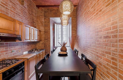 Rione VII Regola Apartment | LUXURY HISTORIC APARTMENT