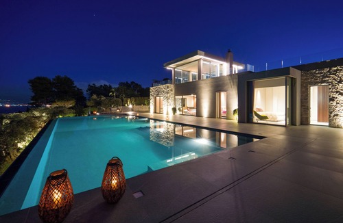 Milazzo Villa | Luxury, infinity pool, sauna, seaview, movie theater, bar, park