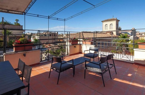 Rione IV Campo Marzio Apartment | LUXURY ROME PENTHOUSE WITH ENORMOUS TERRACE AND LANDMARK VIEWS ON VIA DEL CORSO