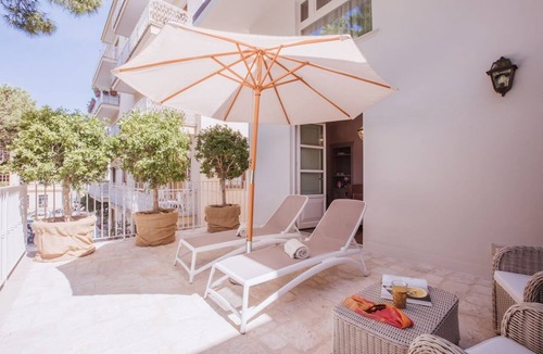 Sorrento Historic Centre Villa | Luxury Suites in Sorrento Center with Garden and Terraces