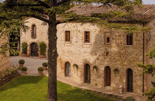 Collalto Villa | Luxury Tuscan Villa Collalto with 6,13 or 18 rooms Perfect for Exclusive Events