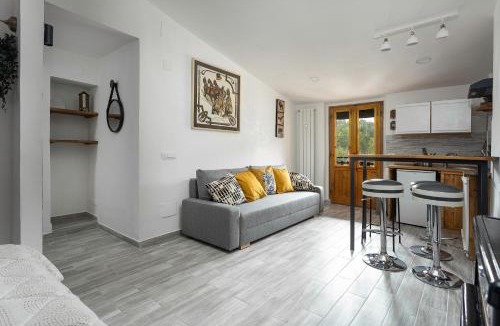Ovindoli Apartment | Magnolia Loft - Ovindoli Ski & Mountain Retreat by RHR