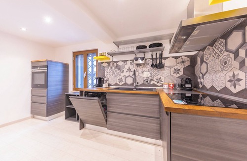 Albano Laziale Apartment | Maison San Gaspare - vacation home - just 20 min from Rome