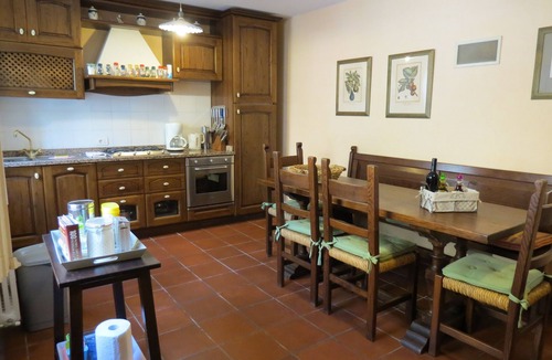 Massaciuccoli House | Massaciuccoli: house /villa - 5 rooms - 4/6 personsHouse with garden and pool