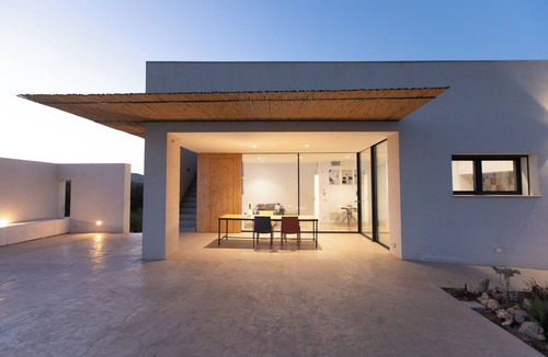 Favara Villa | Modern villa with pool near the Valley of the Temples and the Scala dei Turchi.