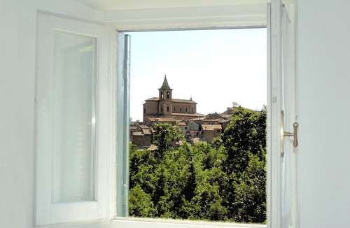 Capranica Apartment | Montecasciano Tulipano