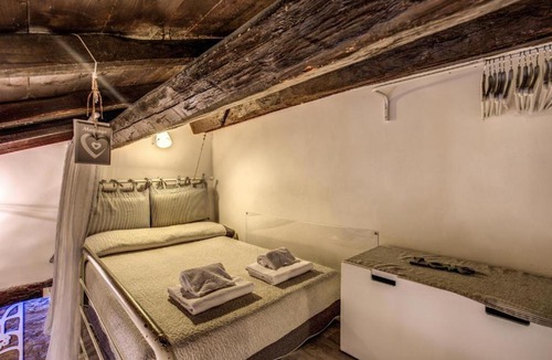 Trastevere Apartment | Moro Magenta 4 Casa e Appartamento per Vacanze