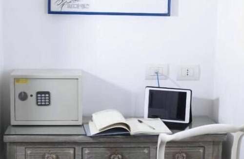 Historical Center House | Naples Pietrasanta LT | Double Room in the Historic Center of Naples