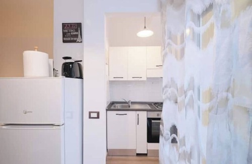 Tuscolano Apartment | New Tuscolana White Apartment