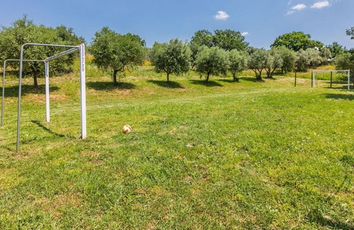 Limite Sull'Arno Villa | Nice apartment in villa for 4 guests with pool, A/C, WIFI, TV and parking