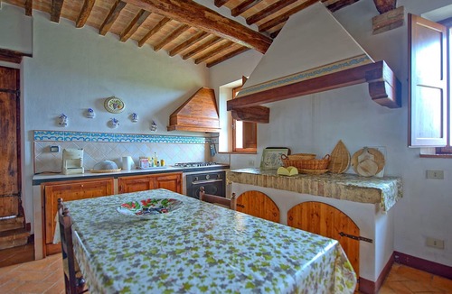 Monteroni d'Arbia Apartment | Nice apartment for 2 people with WIFI, pool and panoramic view, close to Siena