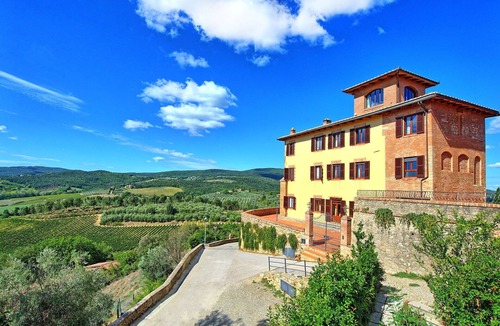 San Gimignano Apartment | Nice apartment for 4 guests with WIFI, pool, A/C, TV and panoramic view, close to San Gimignano