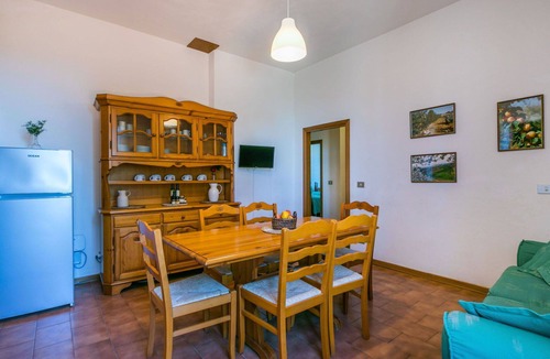San Vivaldo Villa | Nice apartment in villa for 5 guests with WIFI, pool, TV, terrace, pets allowed and panoramic view