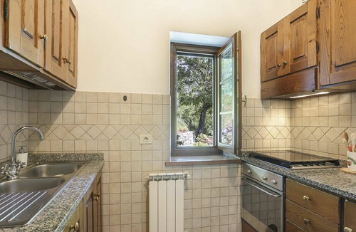 Molazzana Villa | Nice apartment in villa for 4 guests with WIFI, pool, TV and terrace