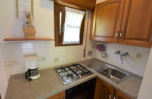 Vesta House | Nice apartment in villa for 5 people with WIFI, TV, terrace and pets allowed