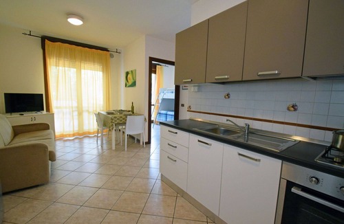 Villa Rosa Apartment | Nice apartment for 6 guests with WIFI, TV, balcony and pets allowed