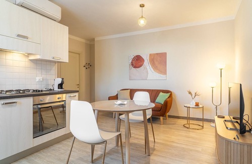 San Donato House | “Non Per Caso” – Elegant Design & Private Parking