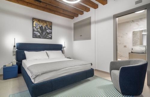 San Marco Apartment | Palace Of The Elect Blue Apartment R&R