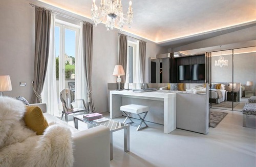 Rione IV Campo Marzio Hotel | Palazzo Nainer