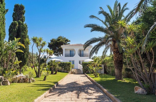 Scopello Villa | Panoramic villa with pool in front of the beach