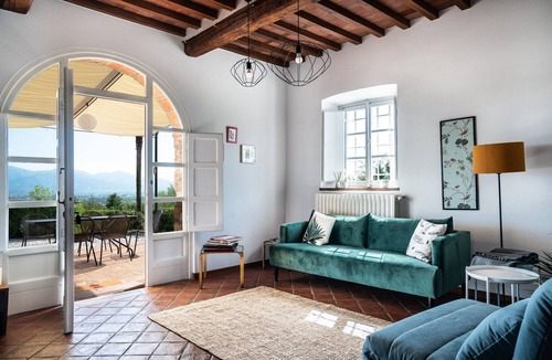 Capannori Apartment | Particular apartment in the countryside with swimming pool