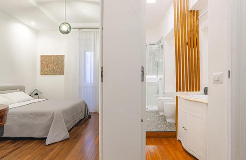 Rione V Ponte Apartment | Piazza Navona, Romantic Historic Home - Piano2Roma