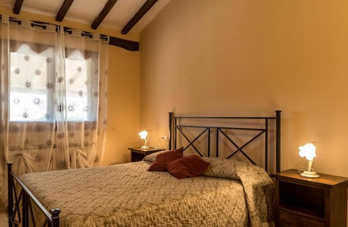 Le Piazze Other | Pietre flat with double bedroom and living room with sofa bed