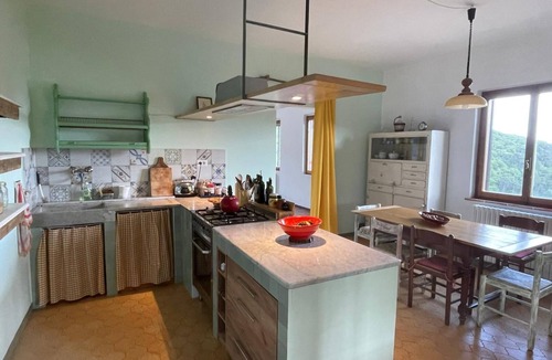 Croce a Uzzo Apartment | Podere Saliccioni, Holiday in the hills between art cities and nature.
