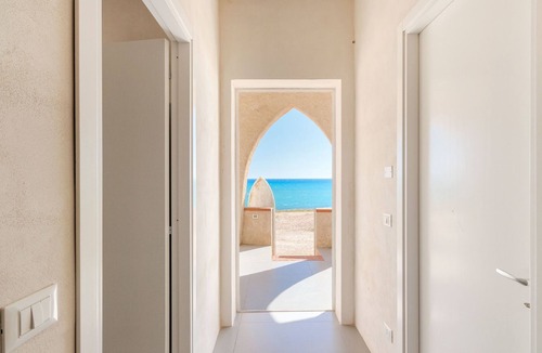 Cava dʼAliga House | Poseidon, Villa am Meer mit Panoramaterrasse by Interhome