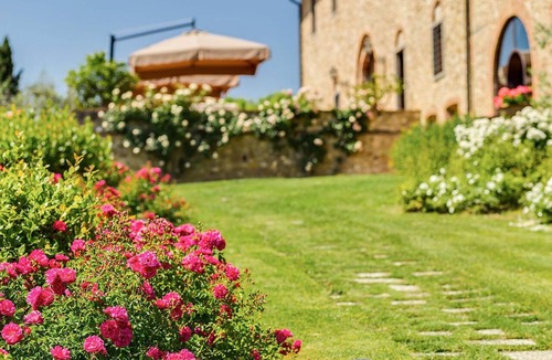 San Pietro in Bossolo Villa | Private Villa with A/C, hot tub, private pool, WIFI, sauna, TV, balcony, close to Greve In Chianti