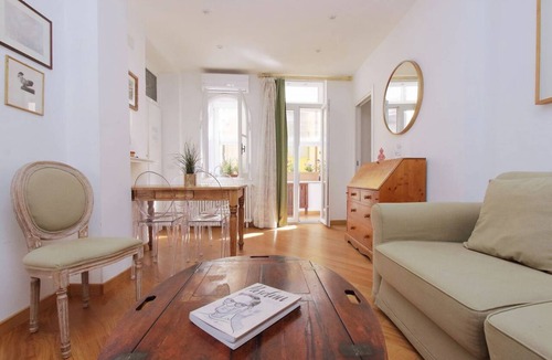 Rione III Colonna Apartment | Rome, near Piazza di Spagna, cozy apartment for 6
