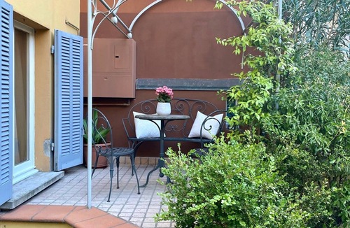 Historic Center Apartment | Rooftop Garden - Elegant Apartment in Historic Bologna