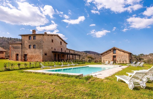 Simignano Apartment | Room 'Corbezzolo' – Agriturismo la Taverna di Celsa with Shared Pool