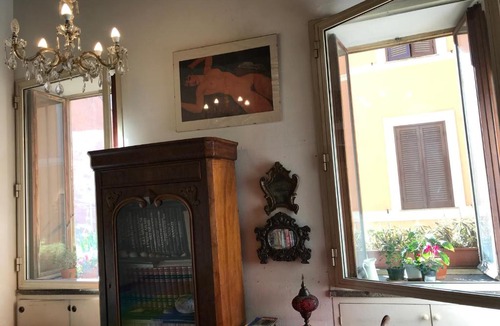 Trastevere House | ROOM for rent IN AN ANCIENT PALACE IN ROME TRASTEVERE