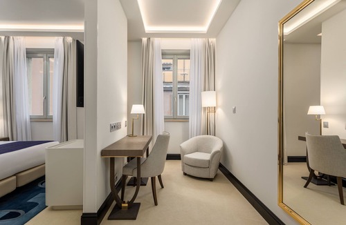 Rione III Colonna Hotel | Room Mate Collection Filippo, Rome-Fontana di Trevi