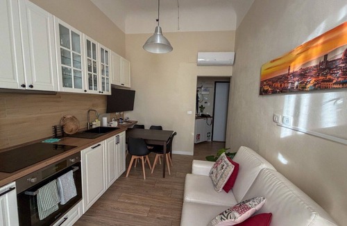 Careggi Rifredi House | Room with private bath in apartment close to all amenities