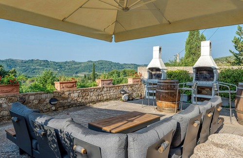 San Casciano in Val di Pesa House | Rustic villa with pool in the heart of Chianti