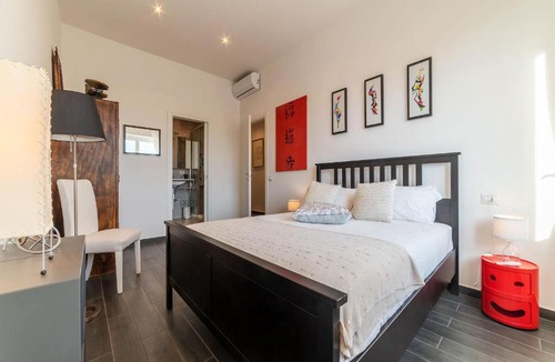 Vatican Apartment | Saint Peter View