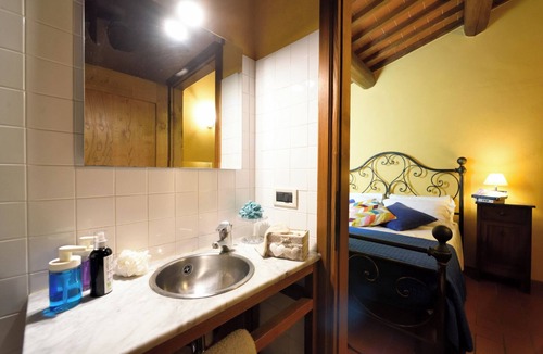 Castelfranco di Sopra Other | Scaletta Apartment in Organic Agriturismo with Panoramic Pool, Tuscany