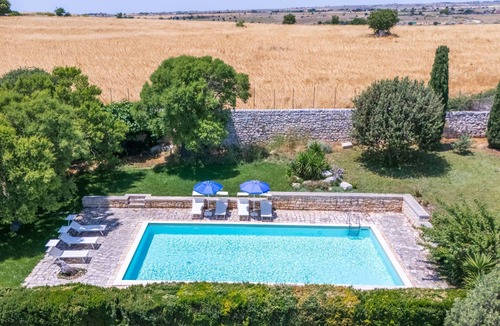 Ragusa House | Scifazzo, typisch sizilianische Villa mit Swimmingpool by Interhome