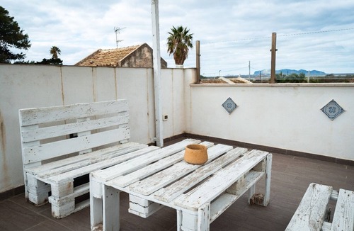Birgi Vecchi House | Sirio Marsala is located in the heart of the Stagnone nature reserve,