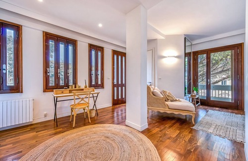 Vatican Villa | Skylife Peacock Penthouse
