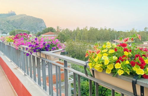 Oliveri Apartment | Spacious and modern apartment close to the beach