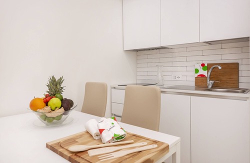 Rione VIII Sant'Eustachio Apartment | Spanish Steps, Navona, Trevi, Pantheon, from 1 to 4 guests in the heart of Rome
